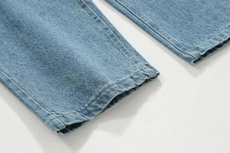 Vintage Relaxed Straight Jeans