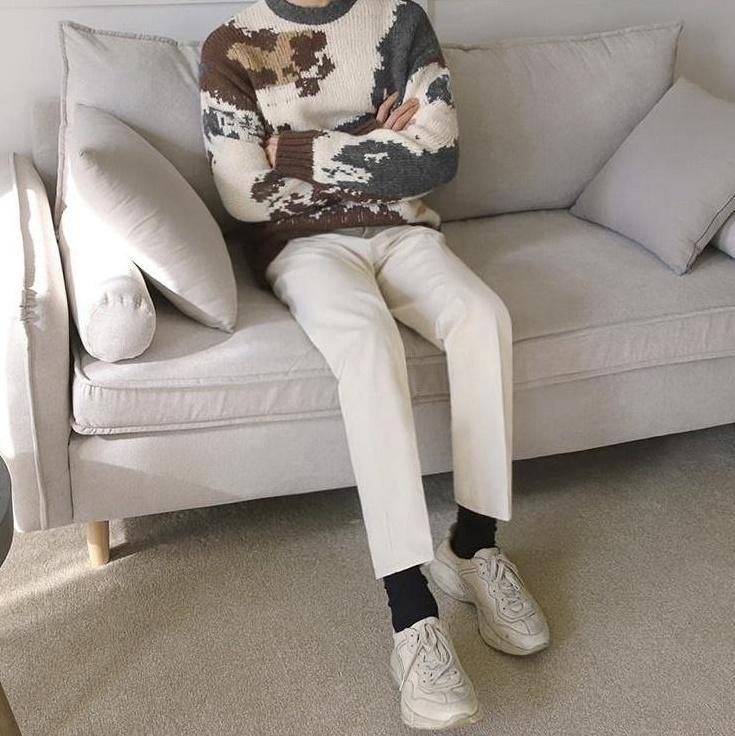 Vintage Snowy Mountain Knit Sweater