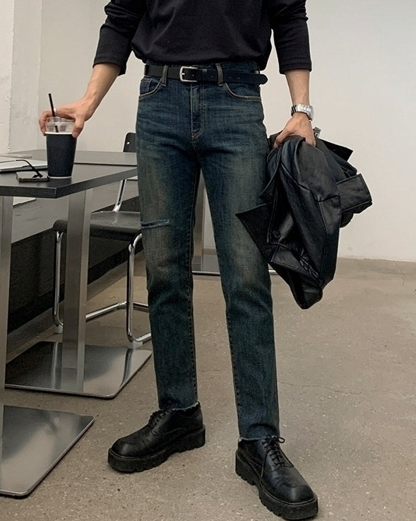 Vintage Style Slim Fit Distressed Jeans