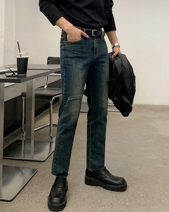 Vintage Style Slim Fit Distressed Jeans