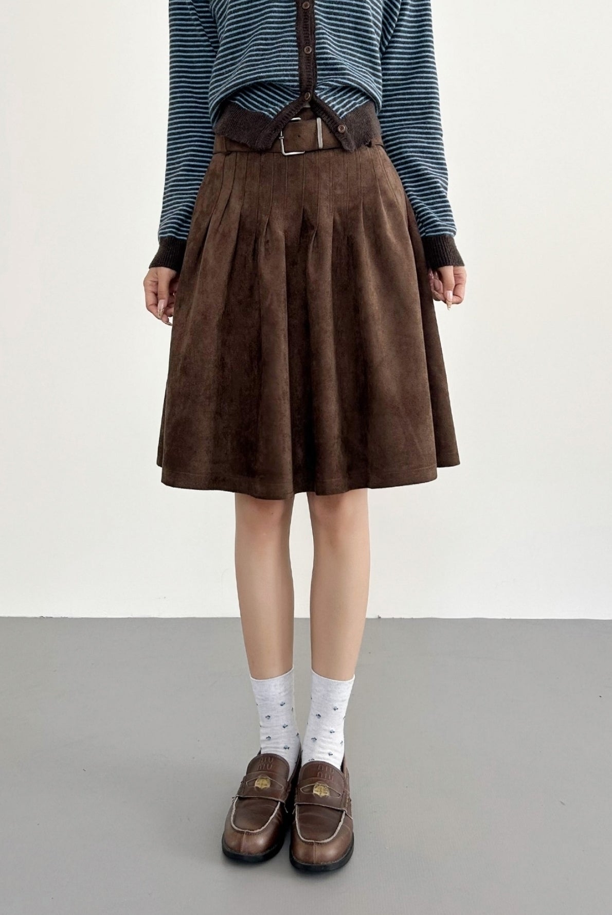 Vintage Pleated Brown Midi Skirt