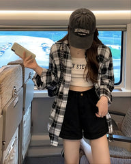 White And Black Casual Plaid Shirt