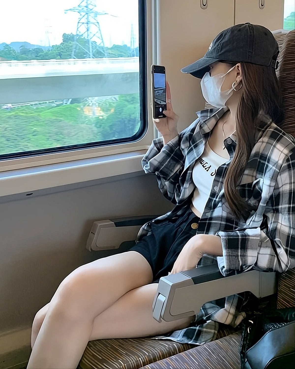 White And Black Casual Plaid Shirt