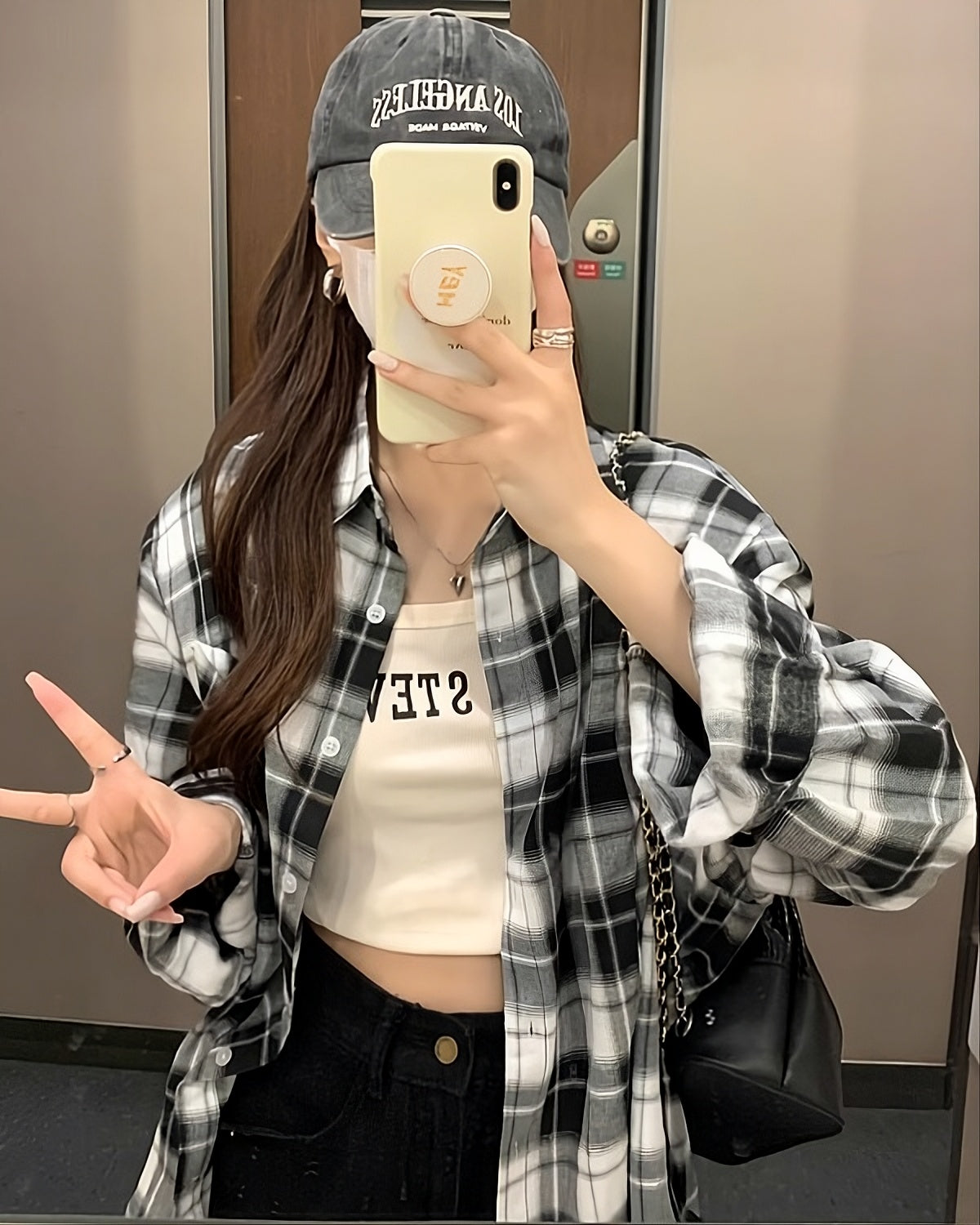 White And Black Casual Plaid Shirt