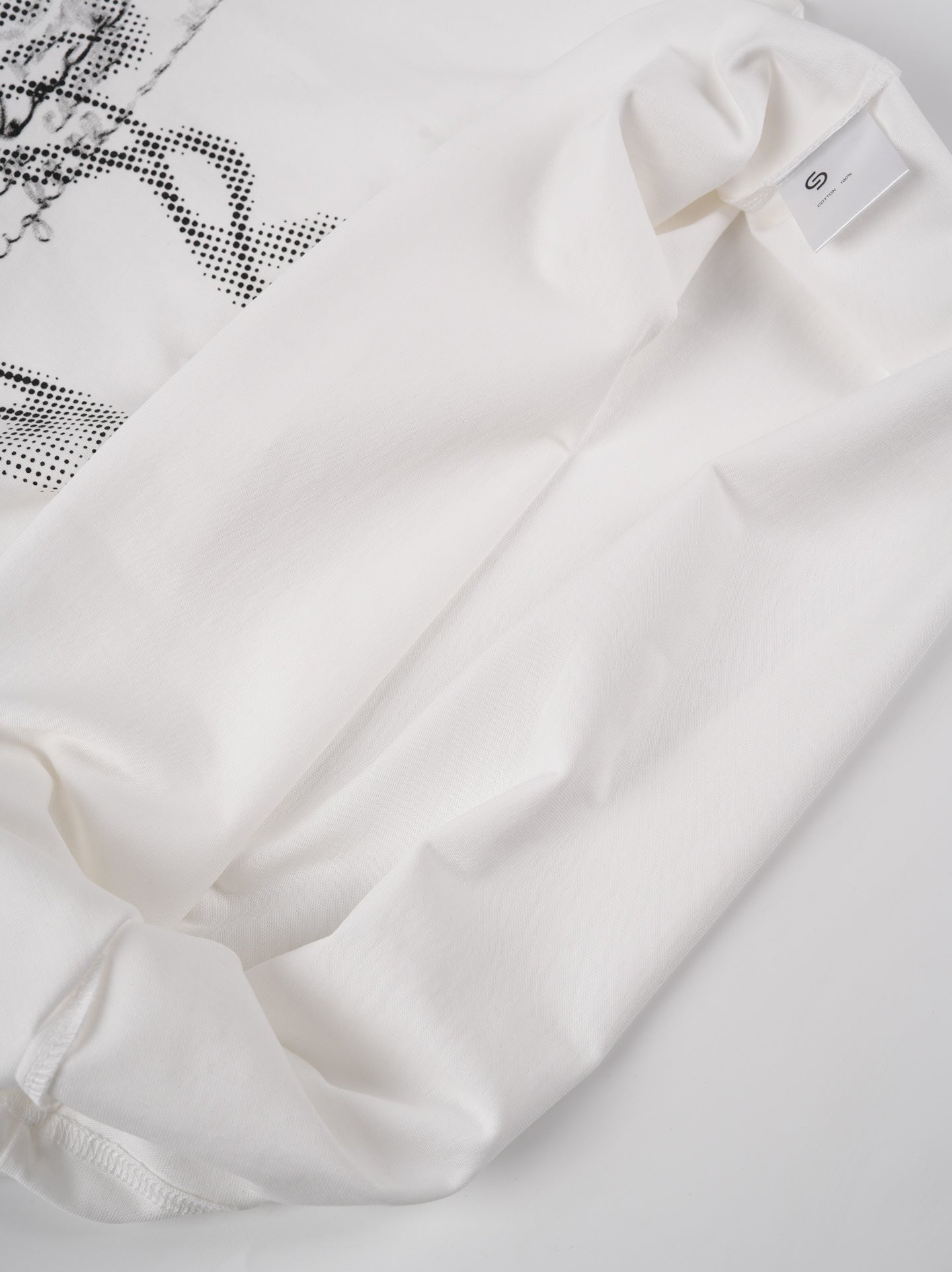 White Bow Graphic Long Sleeve T-Shirt