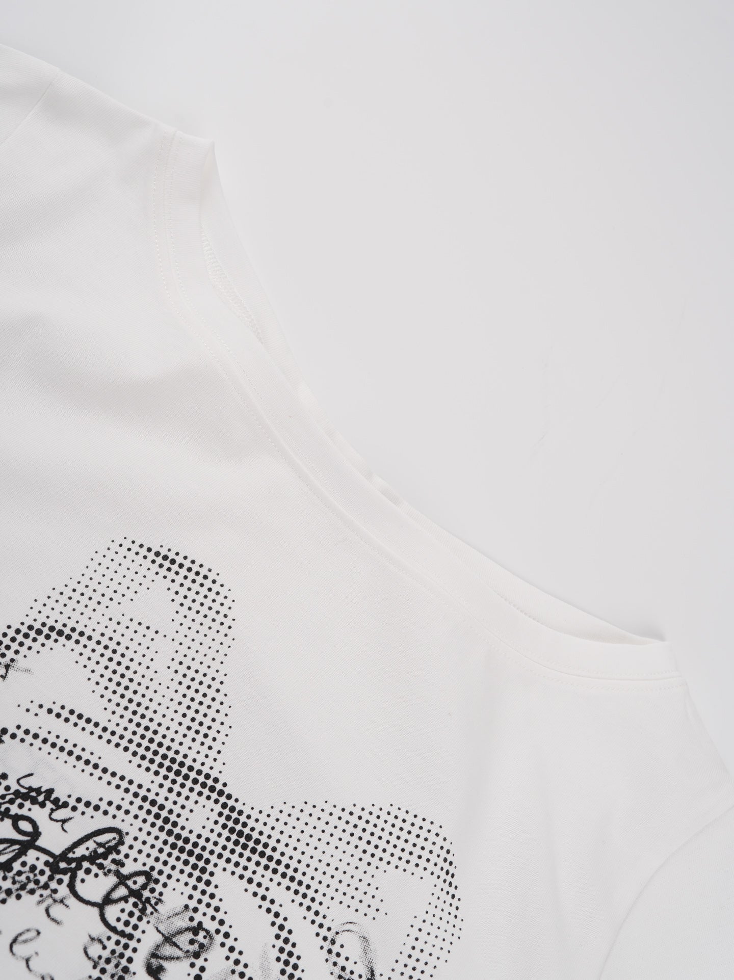 White Bow Graphic Long Sleeve T-Shirt