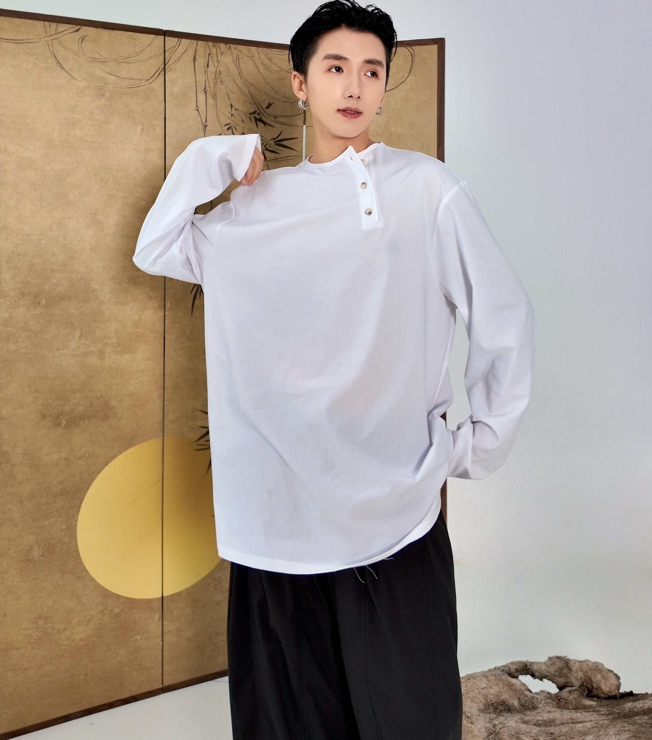 White Diagonal Button Long Sleeves Shirt