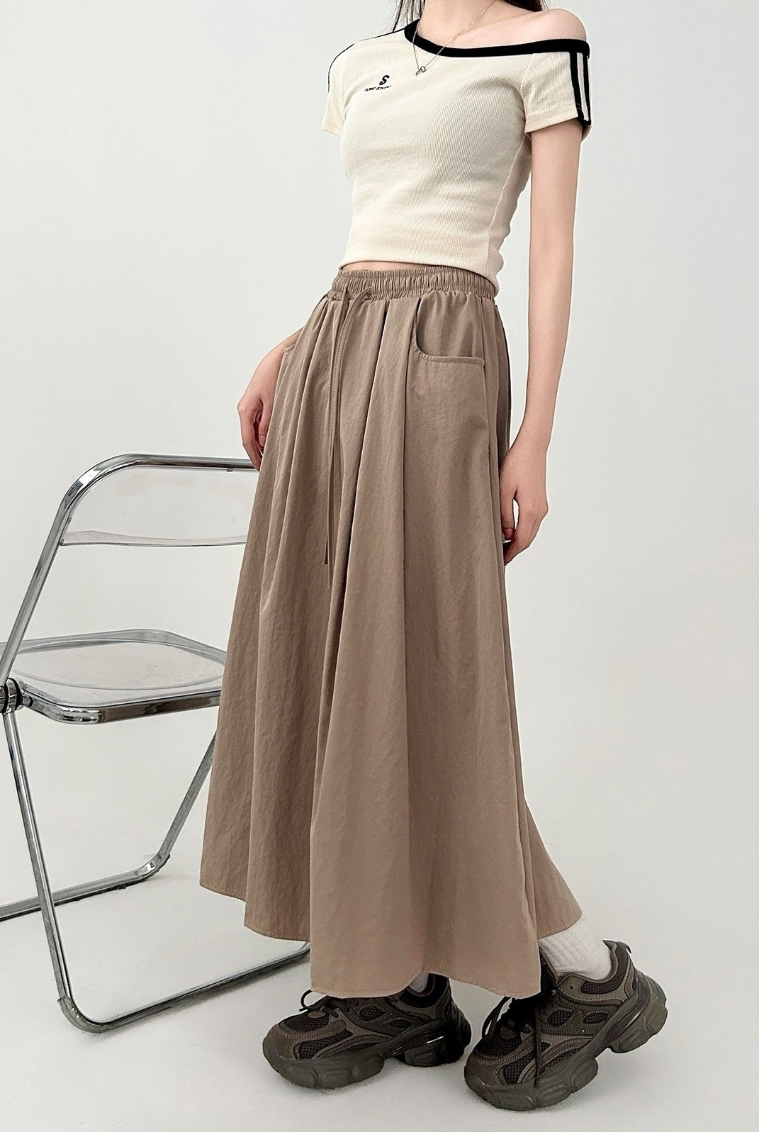 White Flowy Elastic Waist Midi Skirt