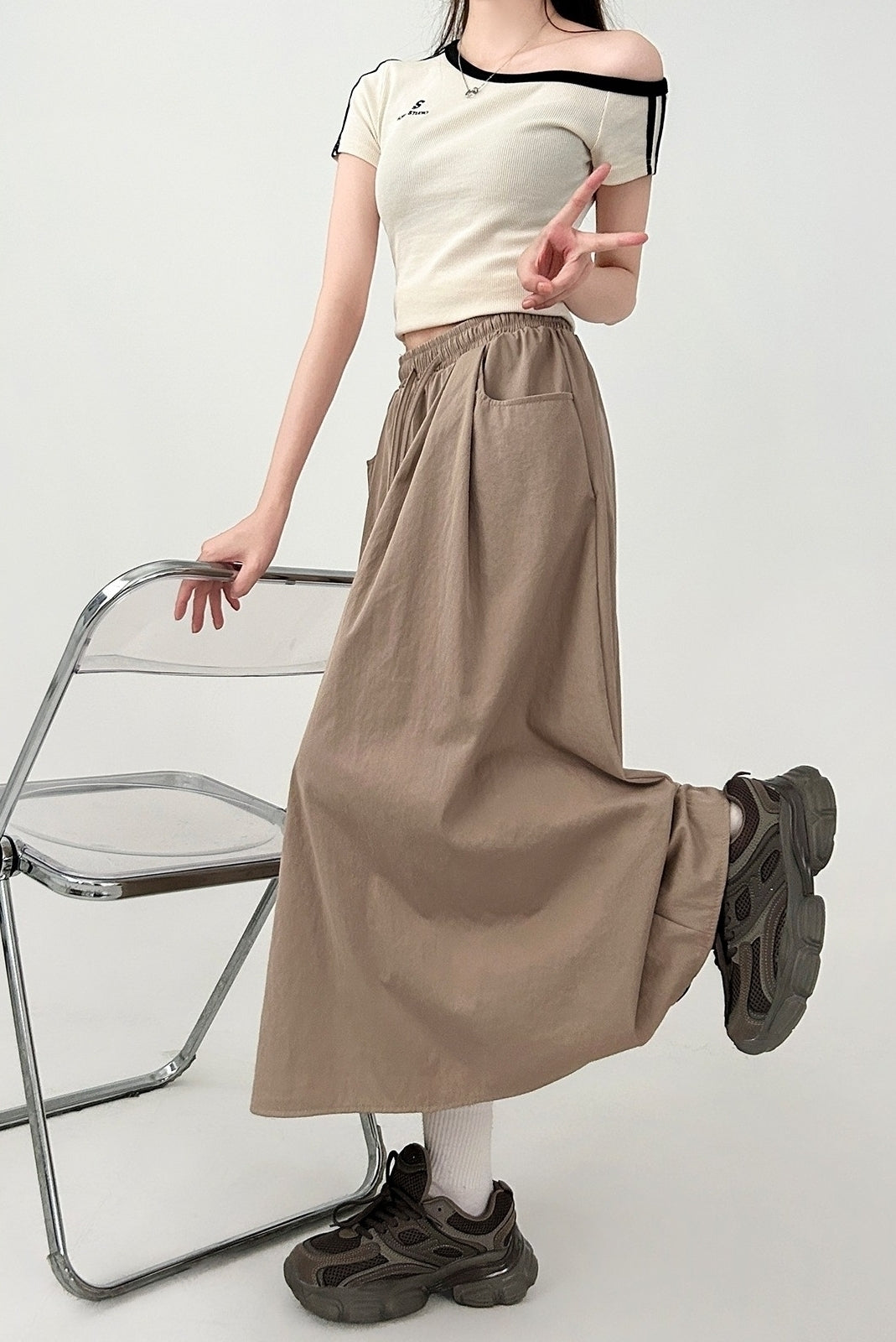 White Flowy Elastic Waist Midi Skirt