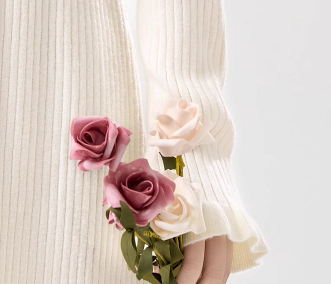 White Long Sleeve Knitted Dress