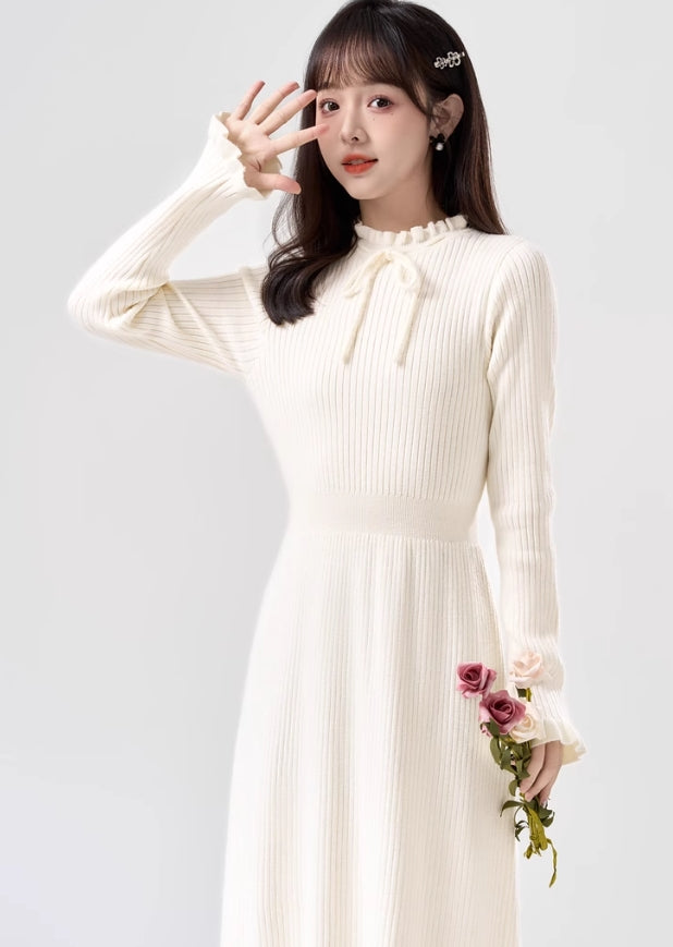 White Long Sleeve Knitted Dress