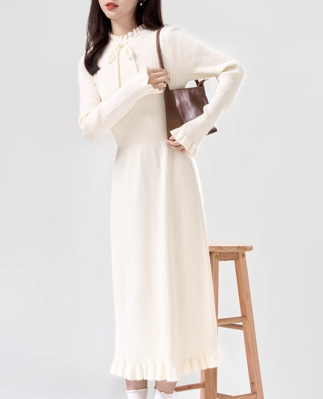White Long Sleeve Knitted Dress