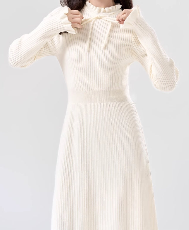 White Long Sleeve Knitted Dress