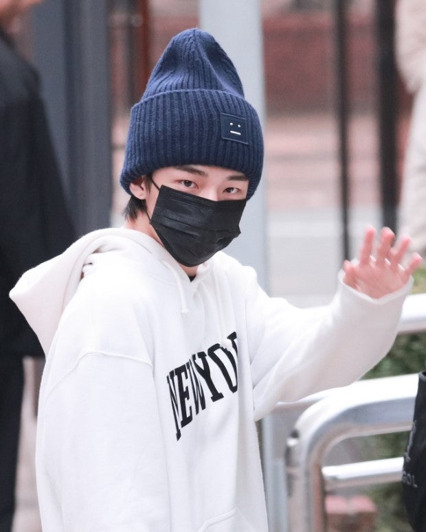 White New York Print Hoodie