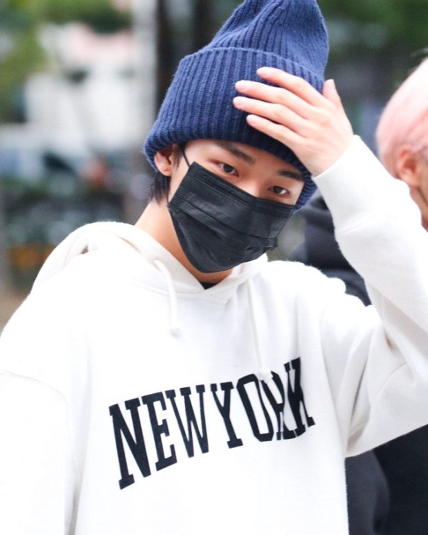White New York Print Hoodie
