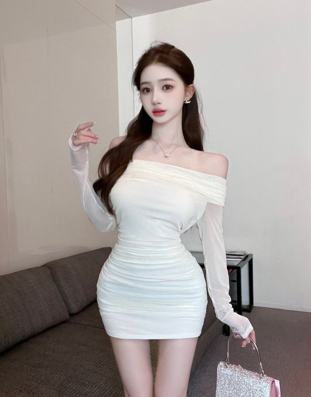 White Off-Shoulders Bodycon Dress