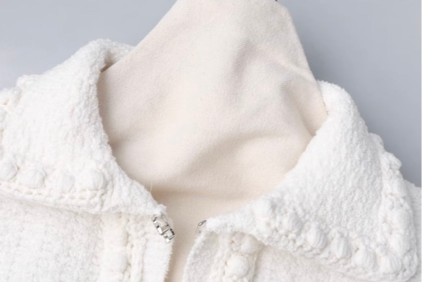 White Peterpan Collar Blazer