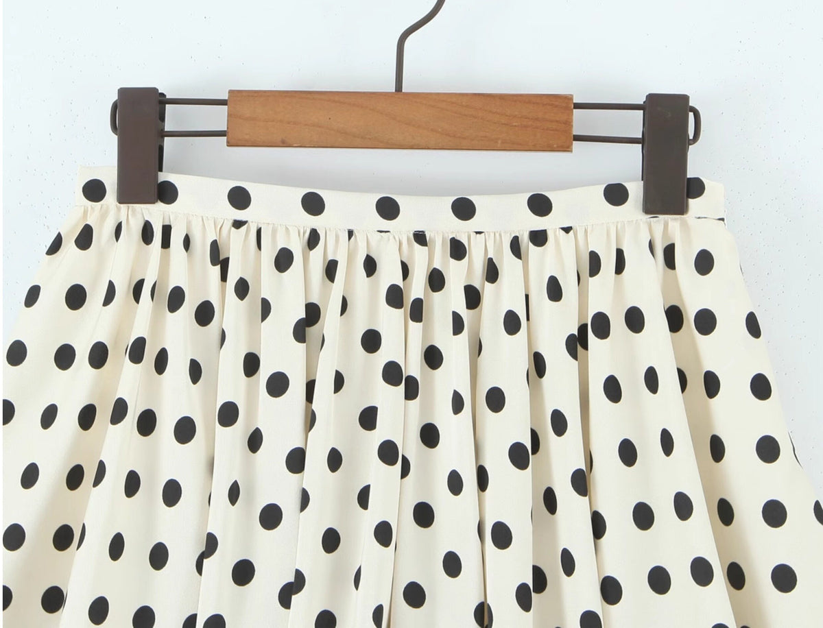 White Polka Dots Ballon Skirt