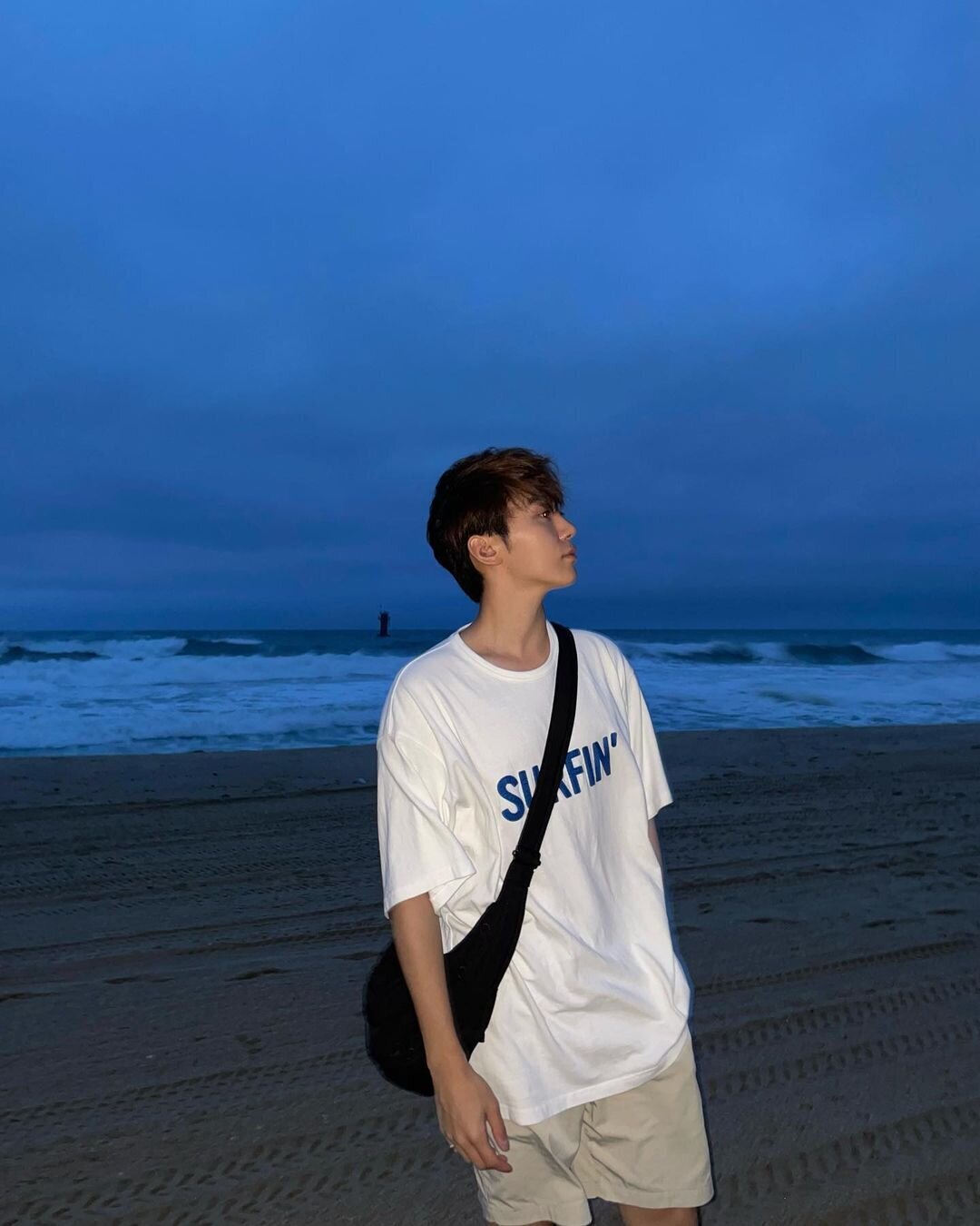 White 'Surfin' Crewneck T-Shirt