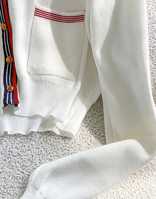 White V-Neck Knitted Cardigan With Contrasting Outlines