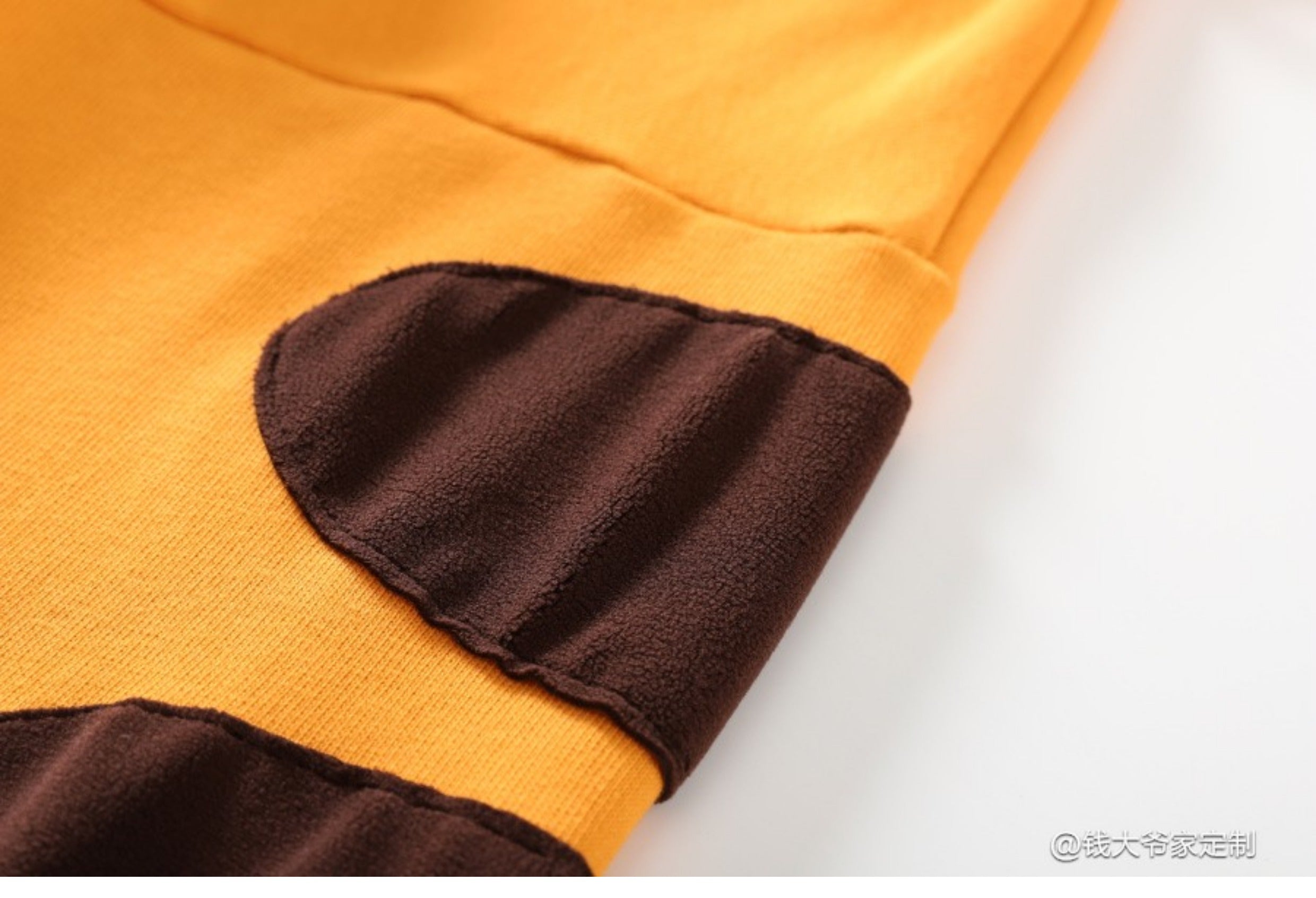 Yellow Tiger Pattern Zip-Up Hoodie