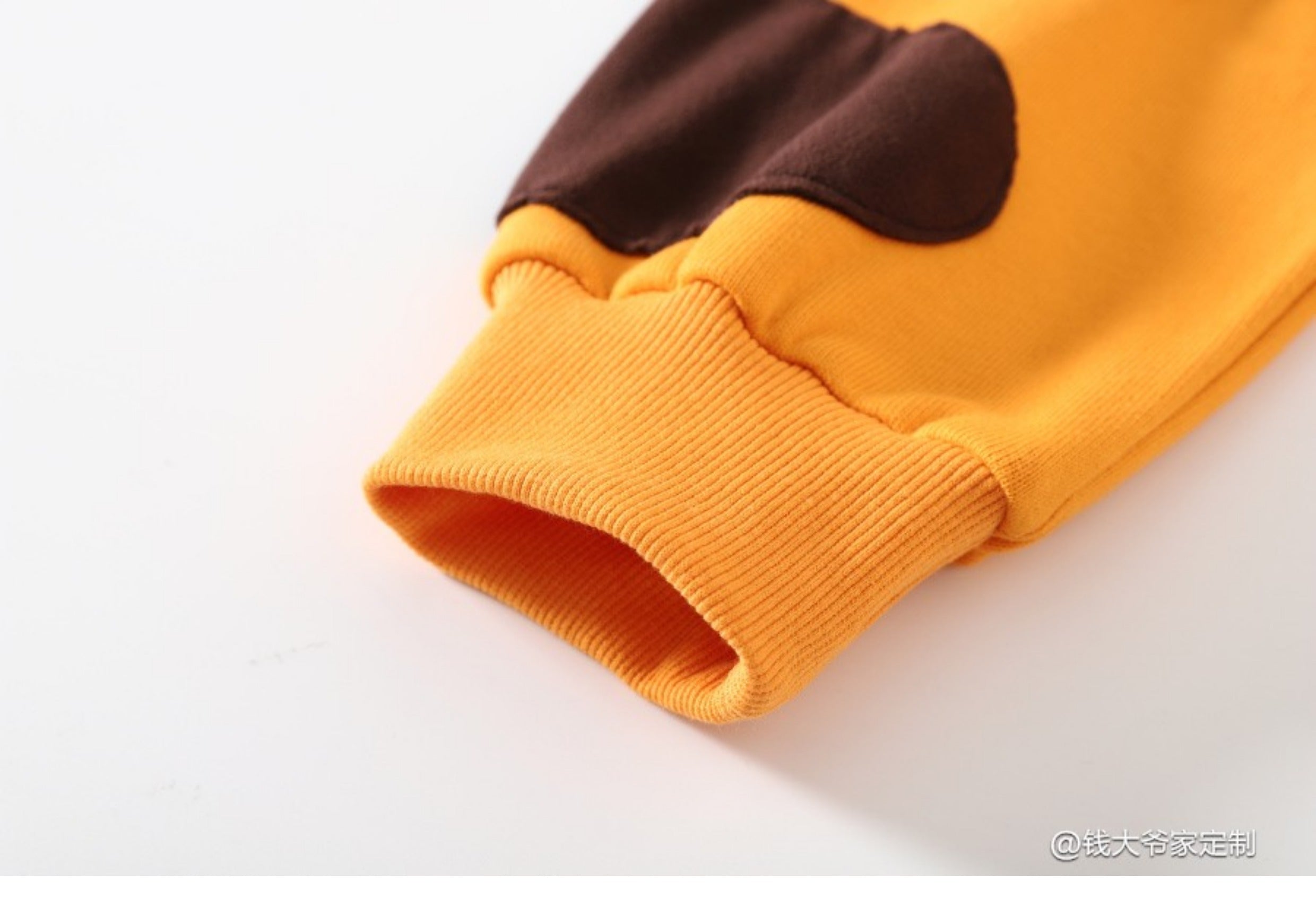 Yellow Tiger Pattern Zip-Up Hoodie