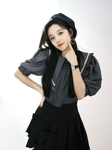 Black Pleated Skirt With Bow Detail