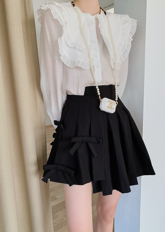 Black Pleated Skirt With Bow Detail