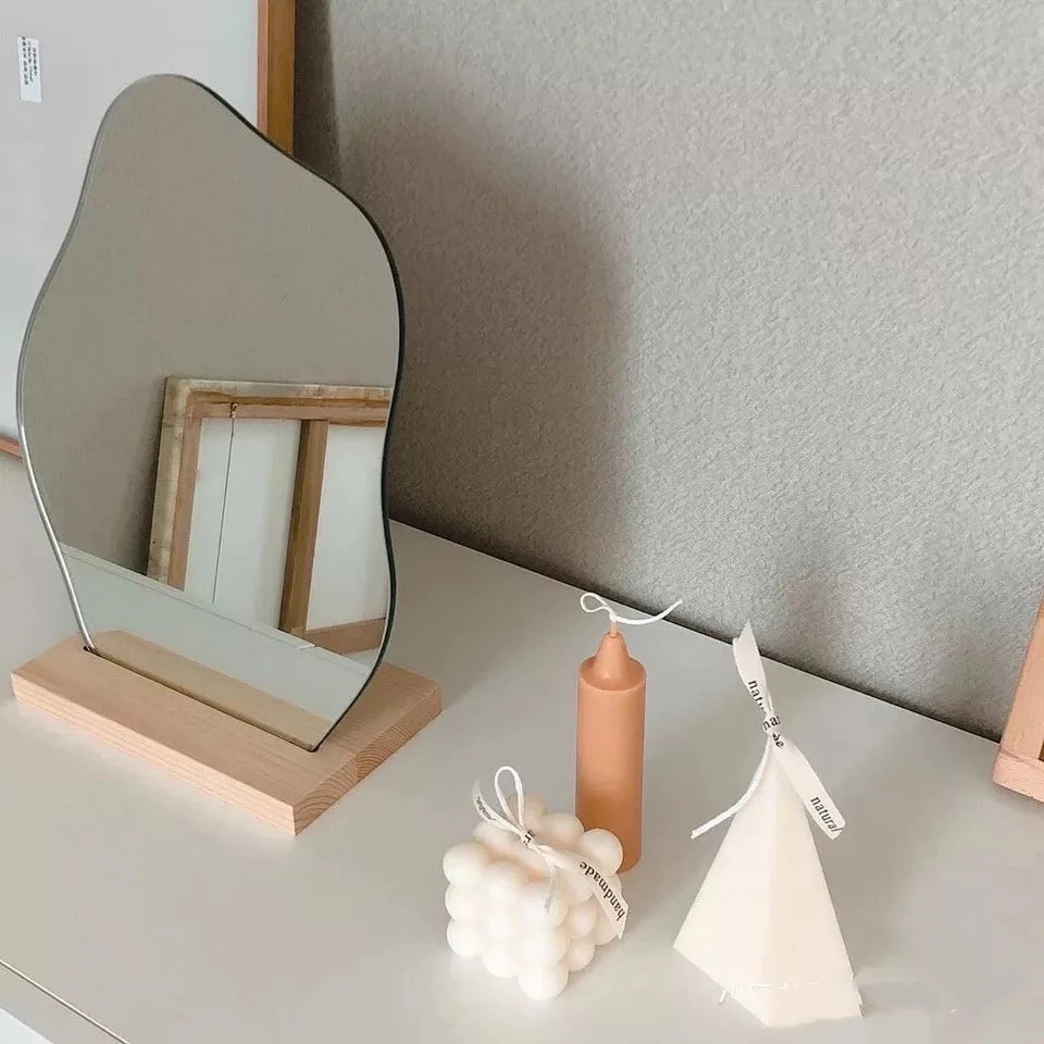 Wavy Mirror