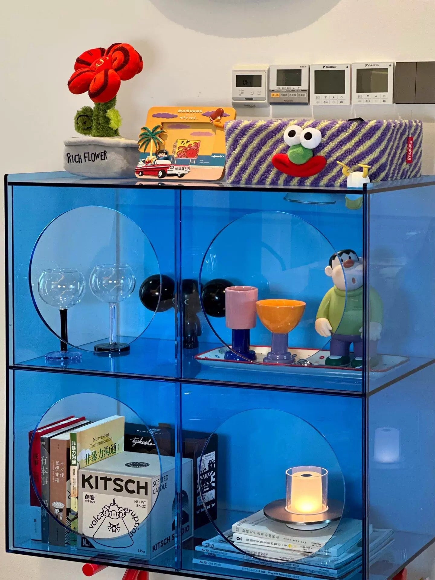 Modern Acrylic Display Cabinet