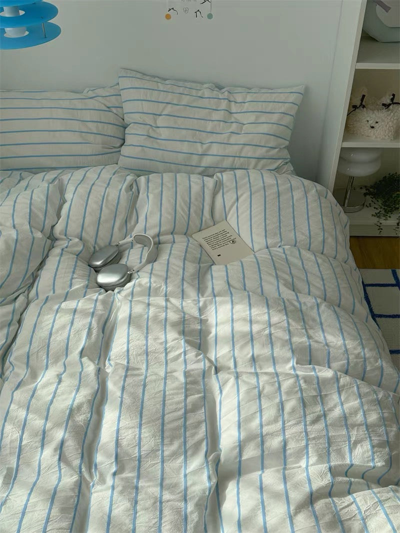 Clean Girl Aesthetic Pink Striped Bedding Set
