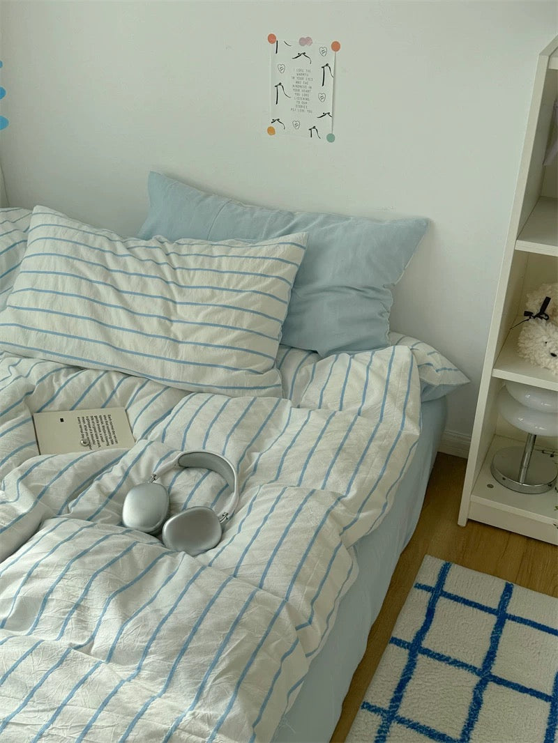 Clean Girl Aesthetic Blue Striped Bedding Set