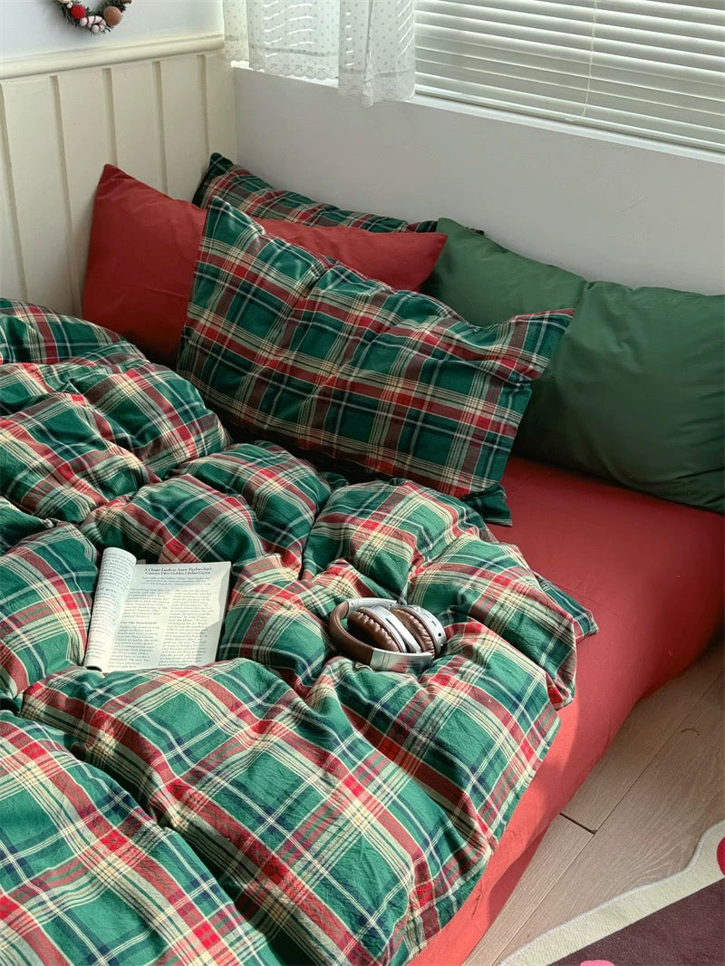 Dark Academia Aesthetic Green Plaid Bedding Set