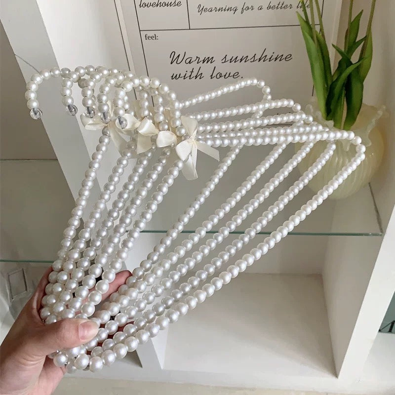 Coquette Pearl Hangers