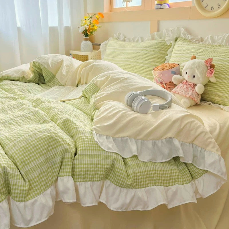 Green & Cream Ruffle Bedding Set