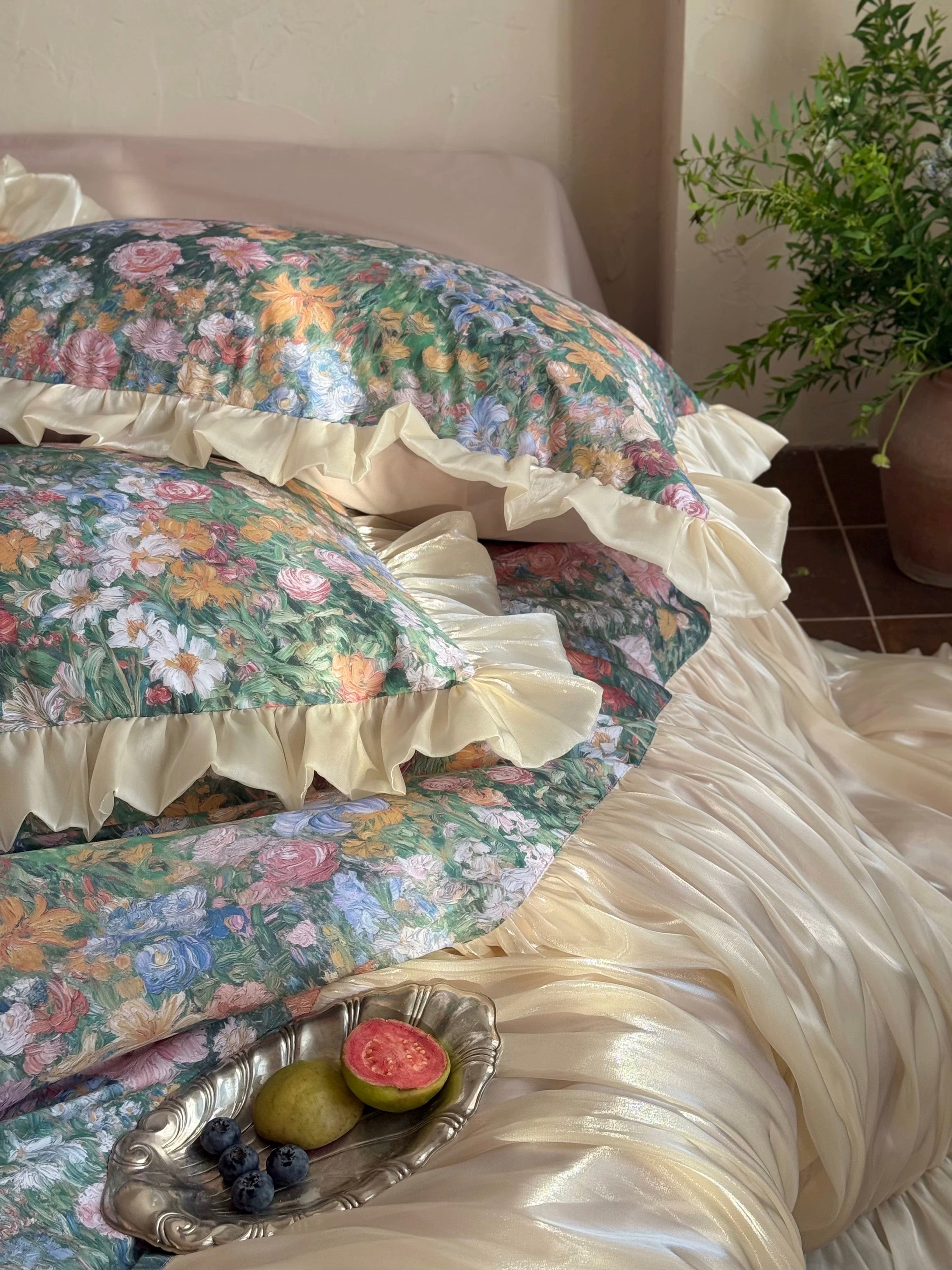 Oil Painting Floral Ruffle Cotton Bedding Set