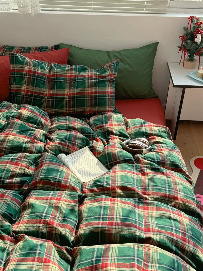Dark Academia Aesthetic Green Plaid Bedding Set