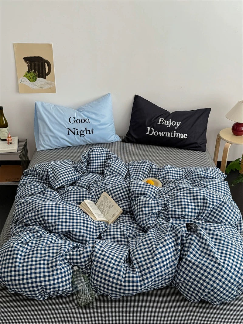 Black & Red Preppy Gingham Bedding Set