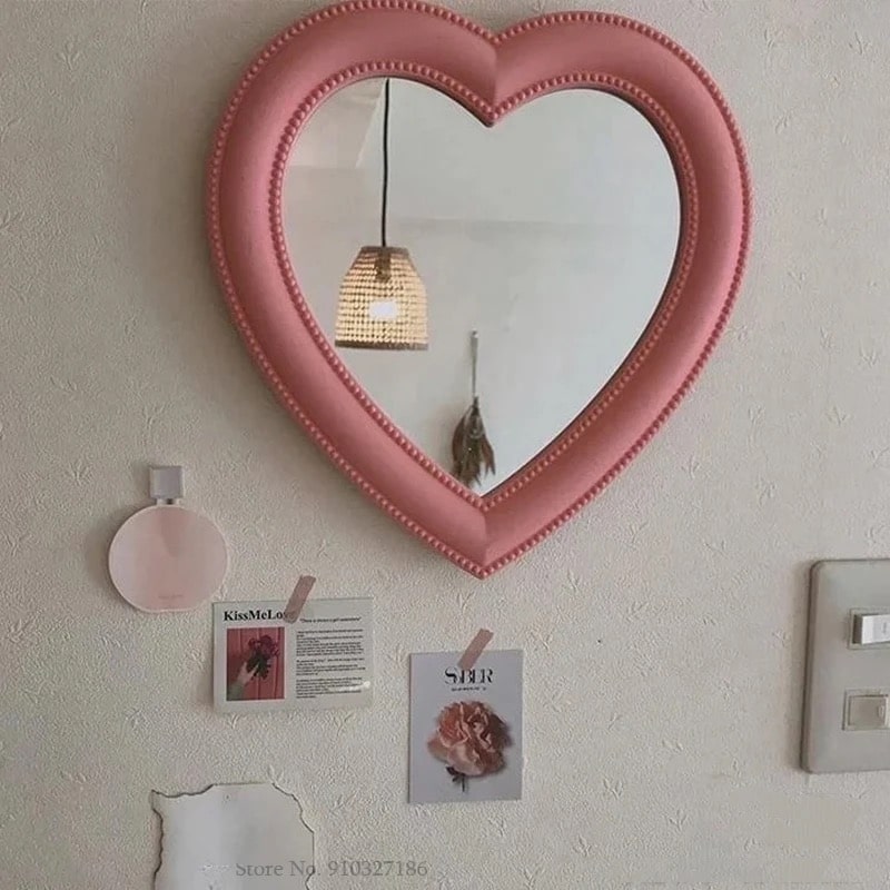 Pillow Heart Mirror