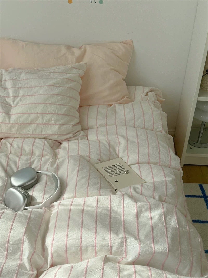 Clean Girl Aesthetic Pink Striped Bedding Set