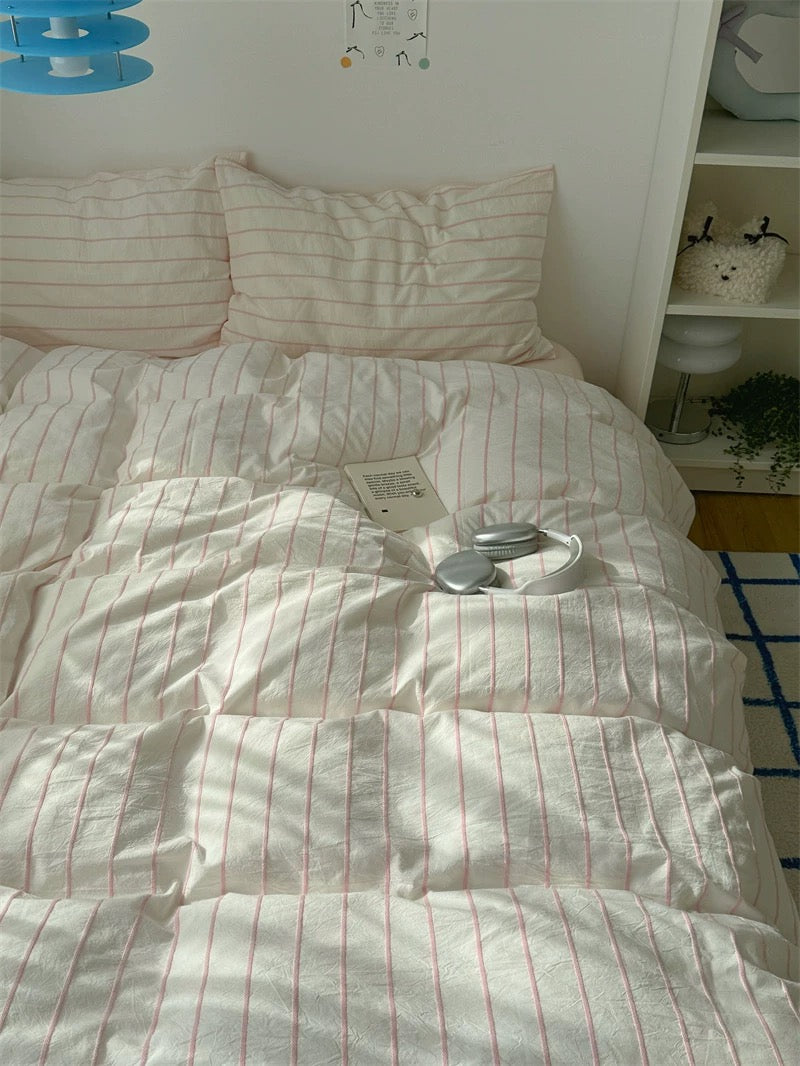 Clean Girl Aesthetic Pink Striped Bedding Set