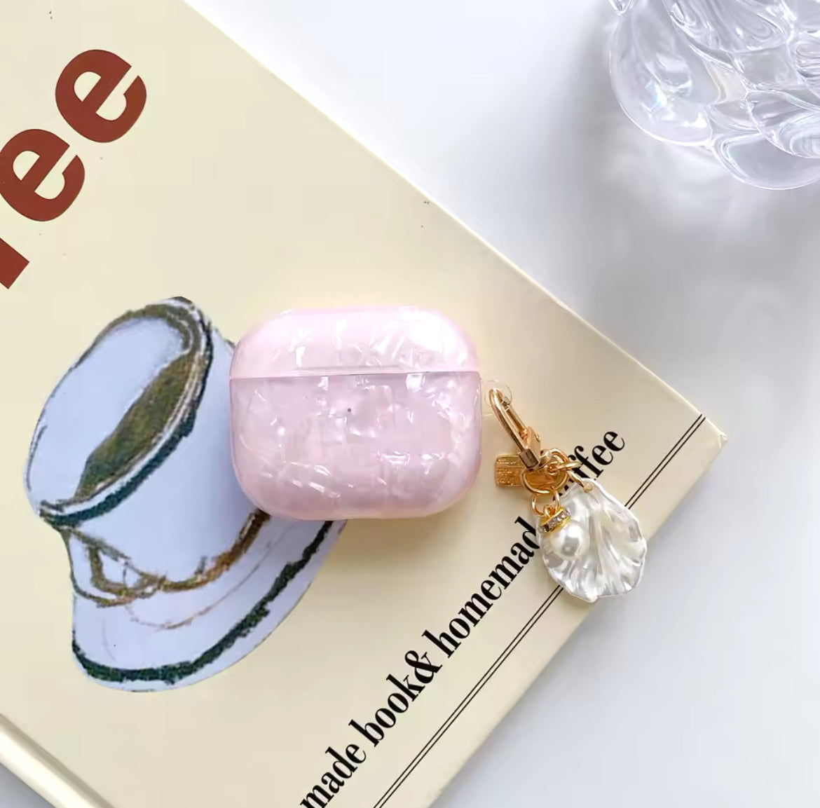Shell Pastel AirPods Case