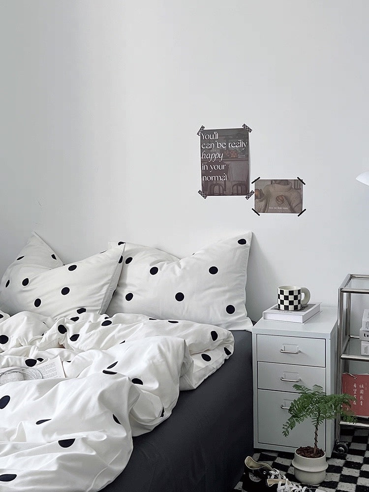 White & Black Polka Dot Bedding Set