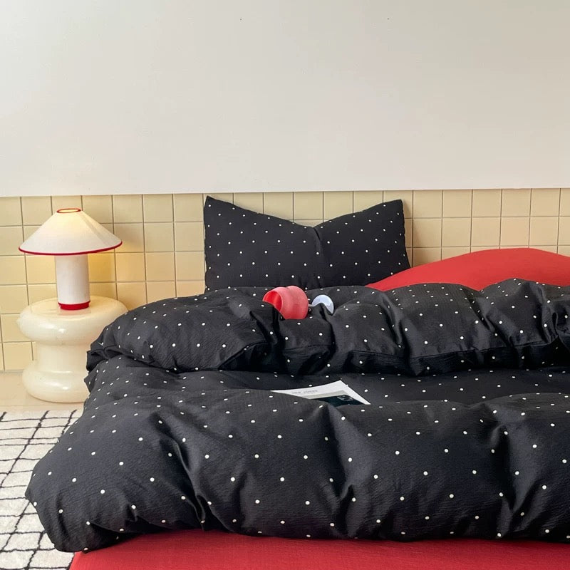Minimalist Black Polka Dot Bedding Set