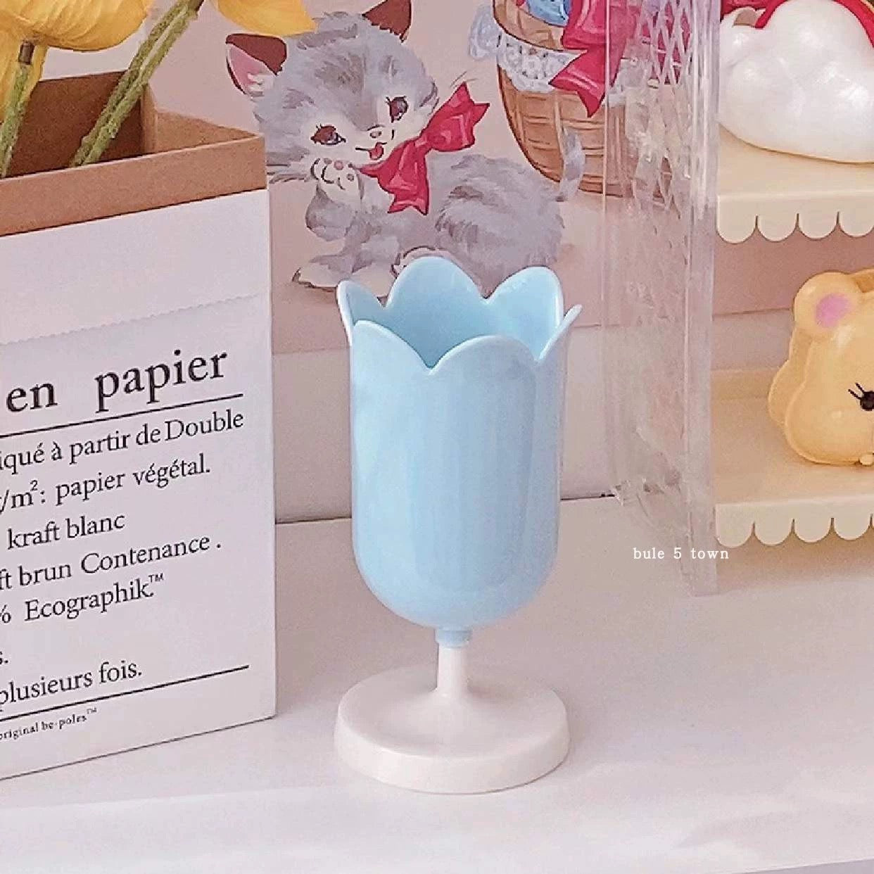Tulip Pen Holder