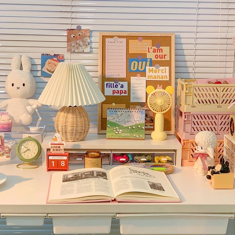 Pleated Table Lamp