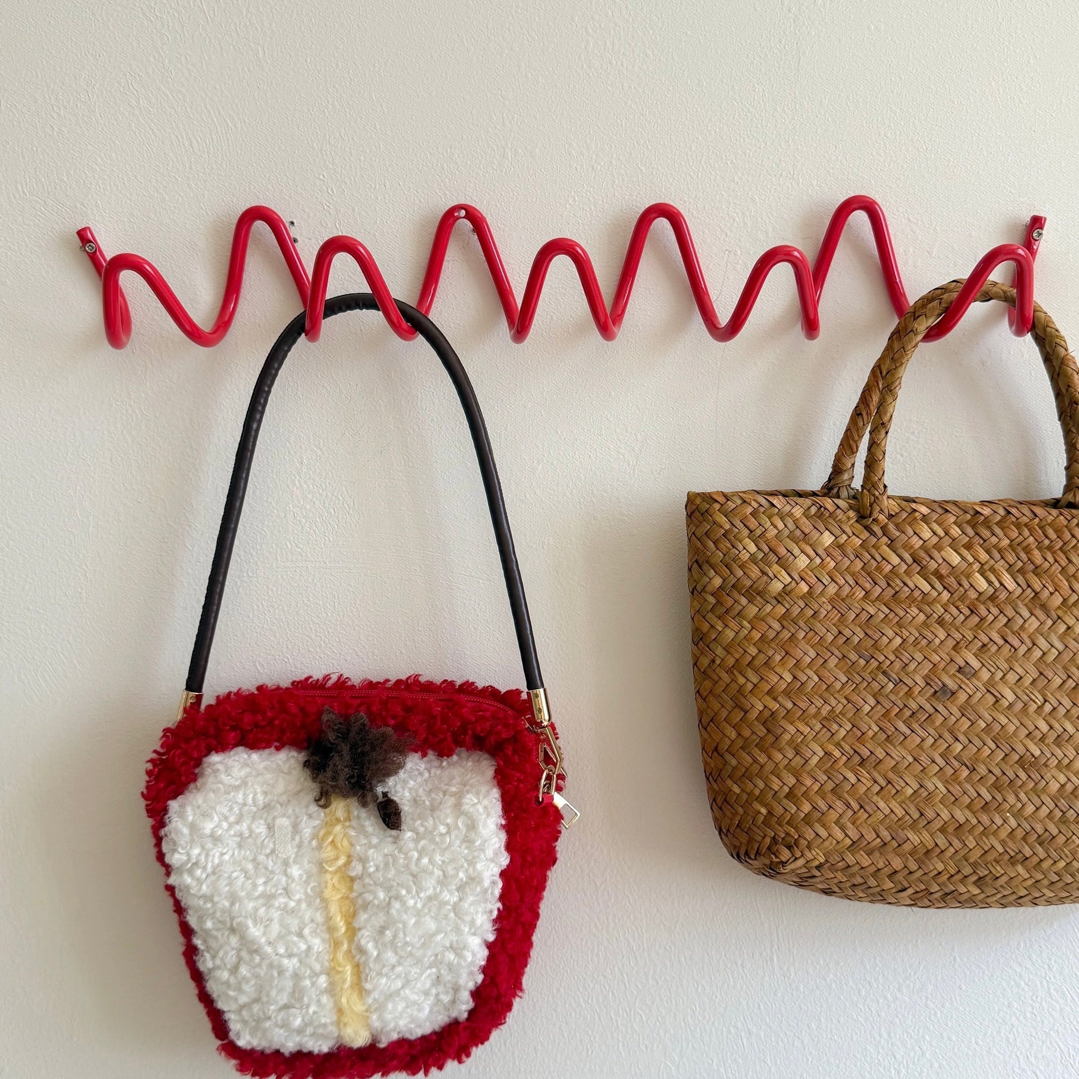 Modern Metal Wavy Wall Hook Rack
