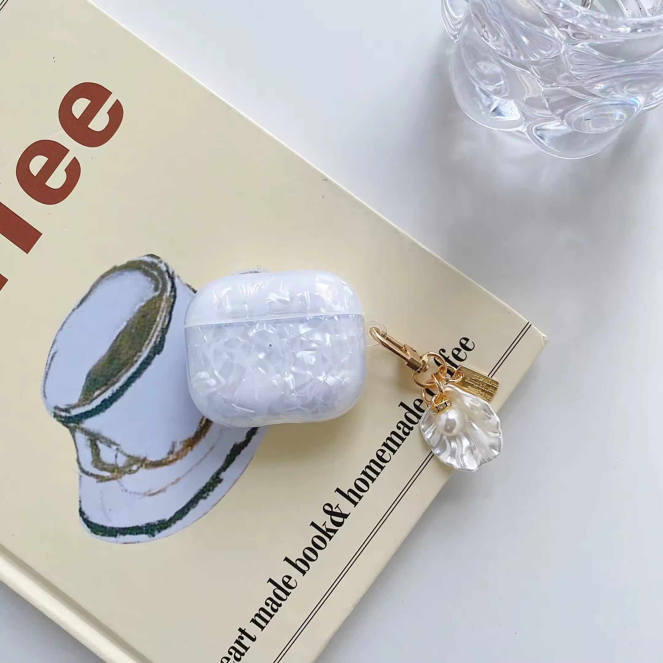Shell Pastel AirPods Case