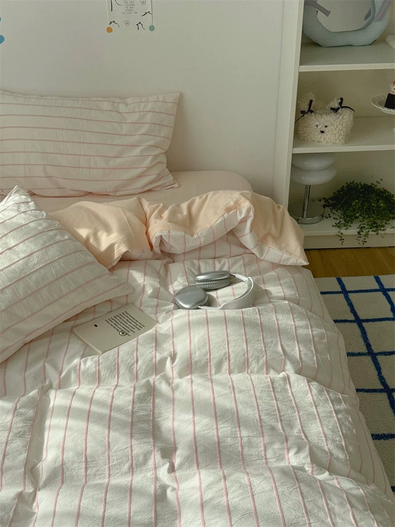Clean Girl Aesthetic Pink Striped Bedding Set