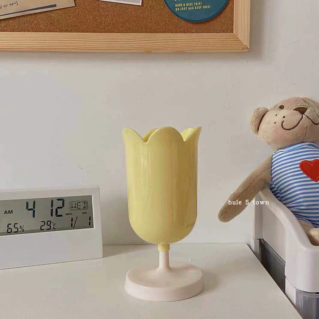 Tulip Pen Holder